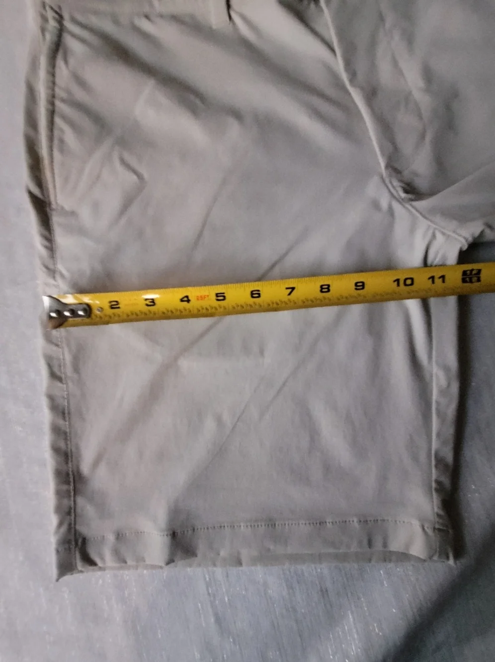 J. Crew Stretch Men's Casual Golf Shorts in Light Beige Size W33 L9
